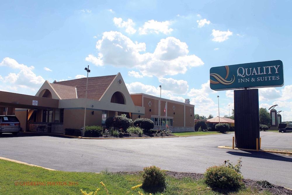 Quality Inn & Suites Near I-480 And I-29 Council Bluffs Eksteriør bilde