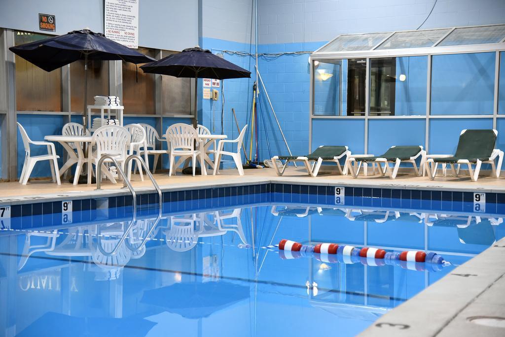 Quality Inn & Suites Near I-480 And I-29 Council Bluffs Eksteriør bilde