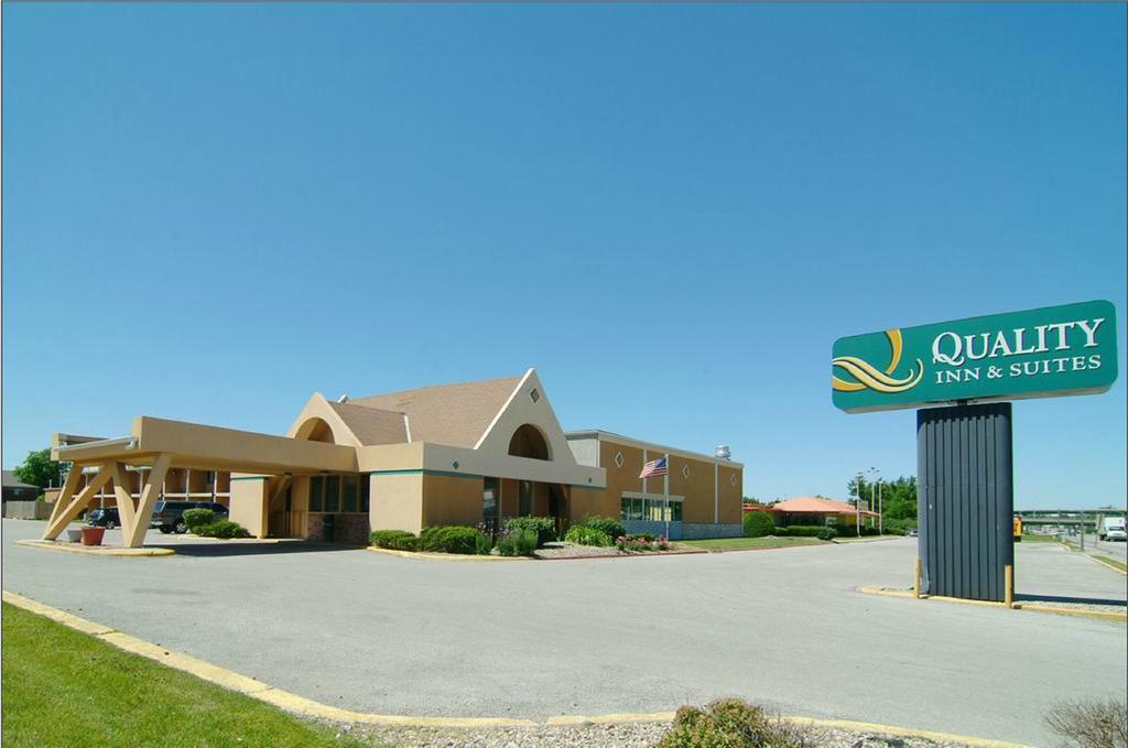 Quality Inn & Suites Near I-480 And I-29 Council Bluffs Eksteriør bilde