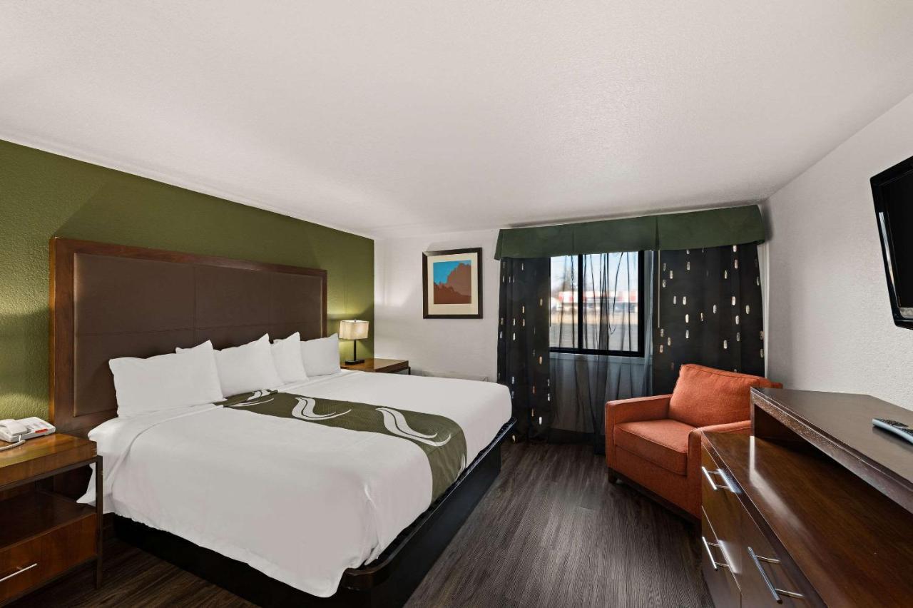 Quality Inn & Suites Near I-480 And I-29 Council Bluffs Eksteriør bilde