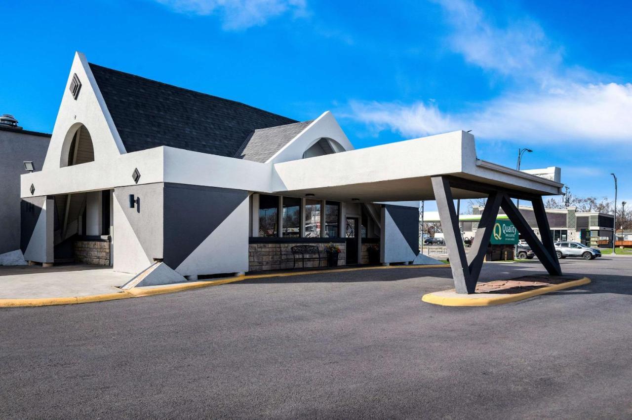 Quality Inn & Suites Near I-480 And I-29 Council Bluffs Eksteriør bilde