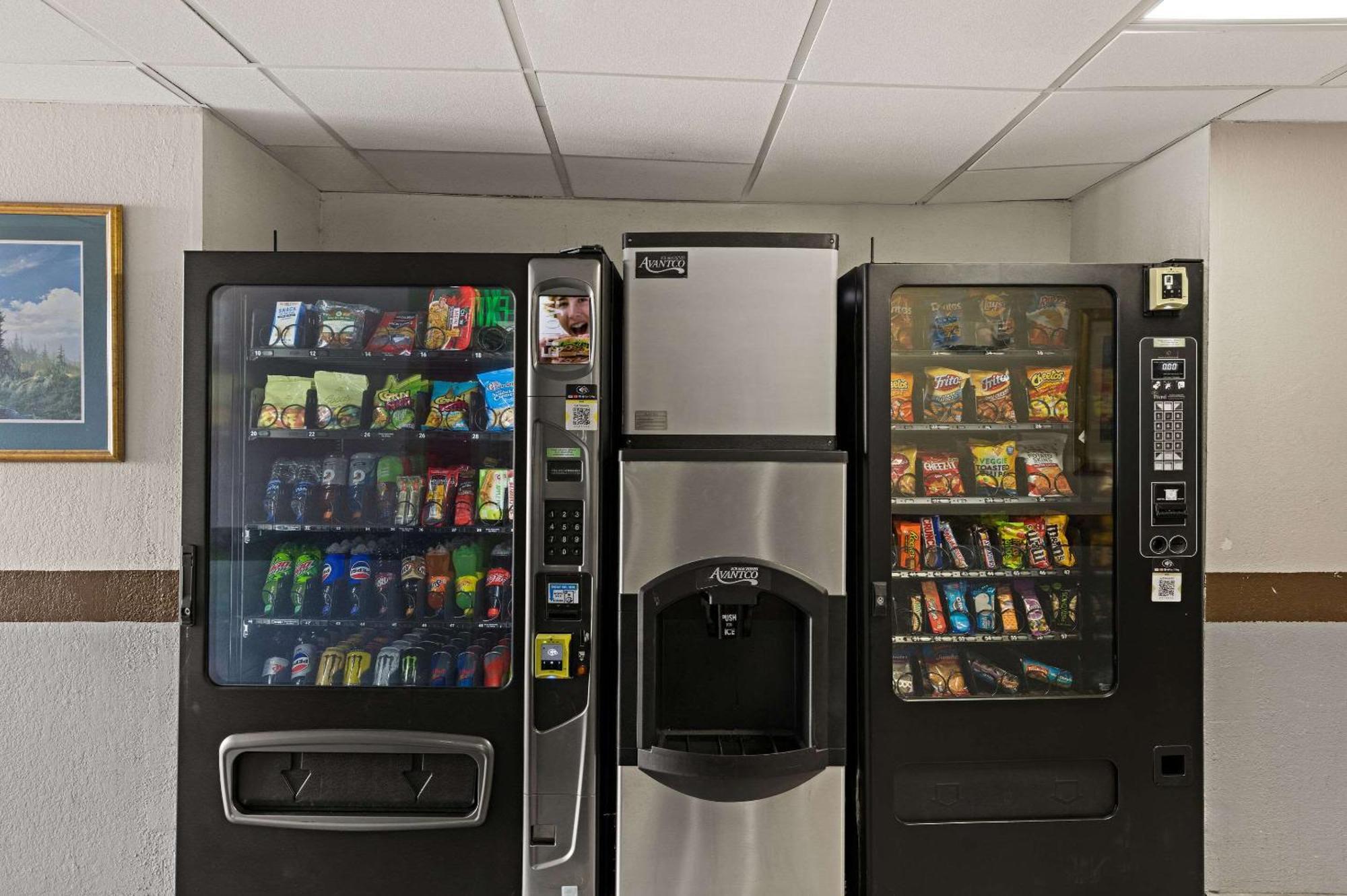 Quality Inn & Suites Near I-480 And I-29 Council Bluffs Eksteriør bilde