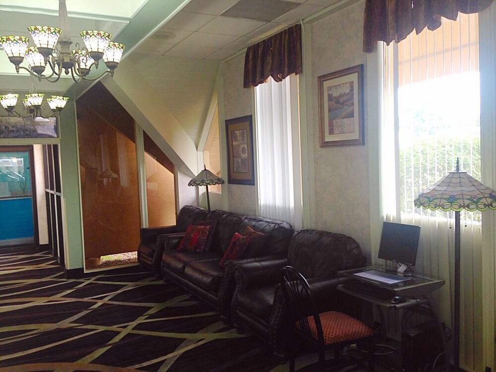 Quality Inn & Suites Near I-480 And I-29 Council Bluffs Eksteriør bilde