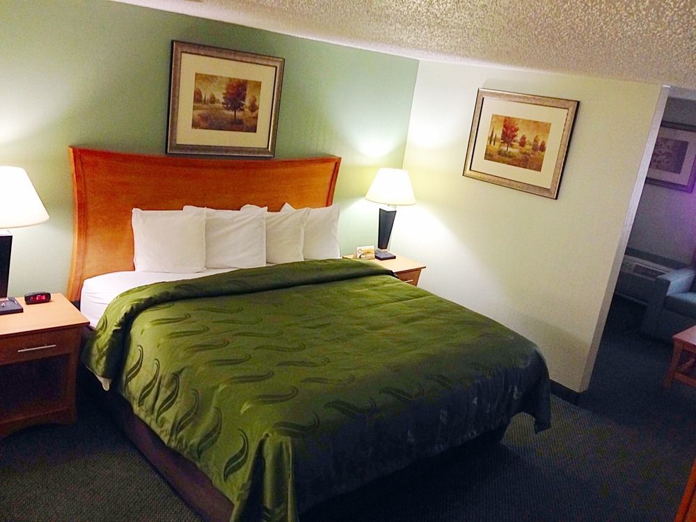 Quality Inn & Suites Near I-480 And I-29 Council Bluffs Eksteriør bilde
