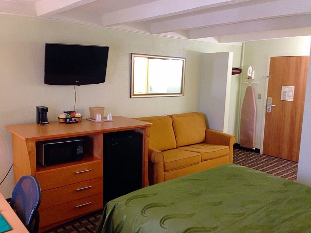 Quality Inn & Suites Near I-480 And I-29 Council Bluffs Eksteriør bilde