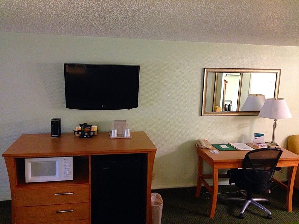 Quality Inn & Suites Near I-480 And I-29 Council Bluffs Eksteriør bilde
