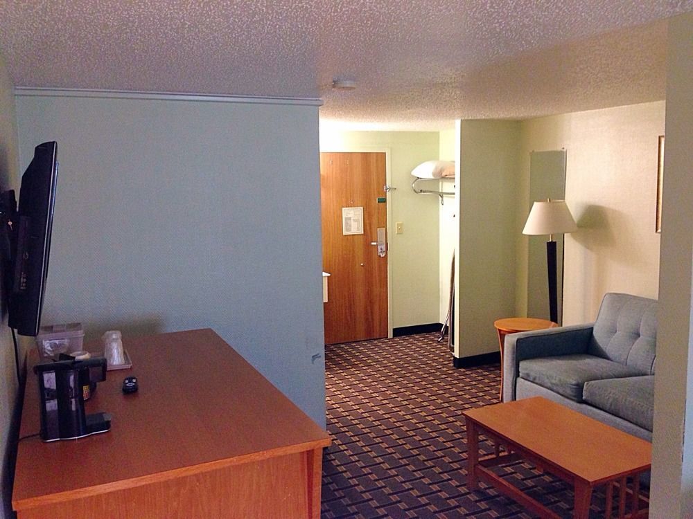 Quality Inn & Suites Near I-480 And I-29 Council Bluffs Eksteriør bilde