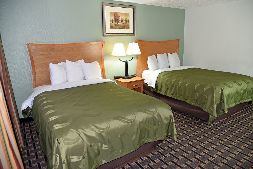 Quality Inn & Suites Near I-480 And I-29 Council Bluffs Eksteriør bilde