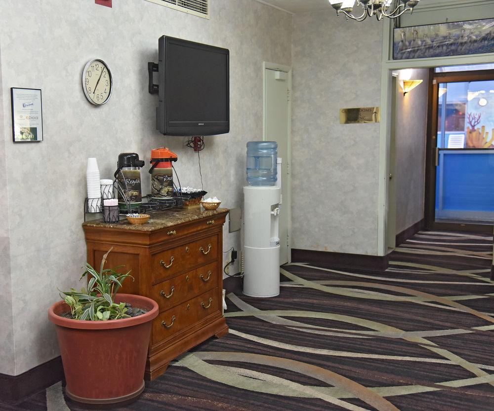 Quality Inn & Suites Near I-480 And I-29 Council Bluffs Eksteriør bilde