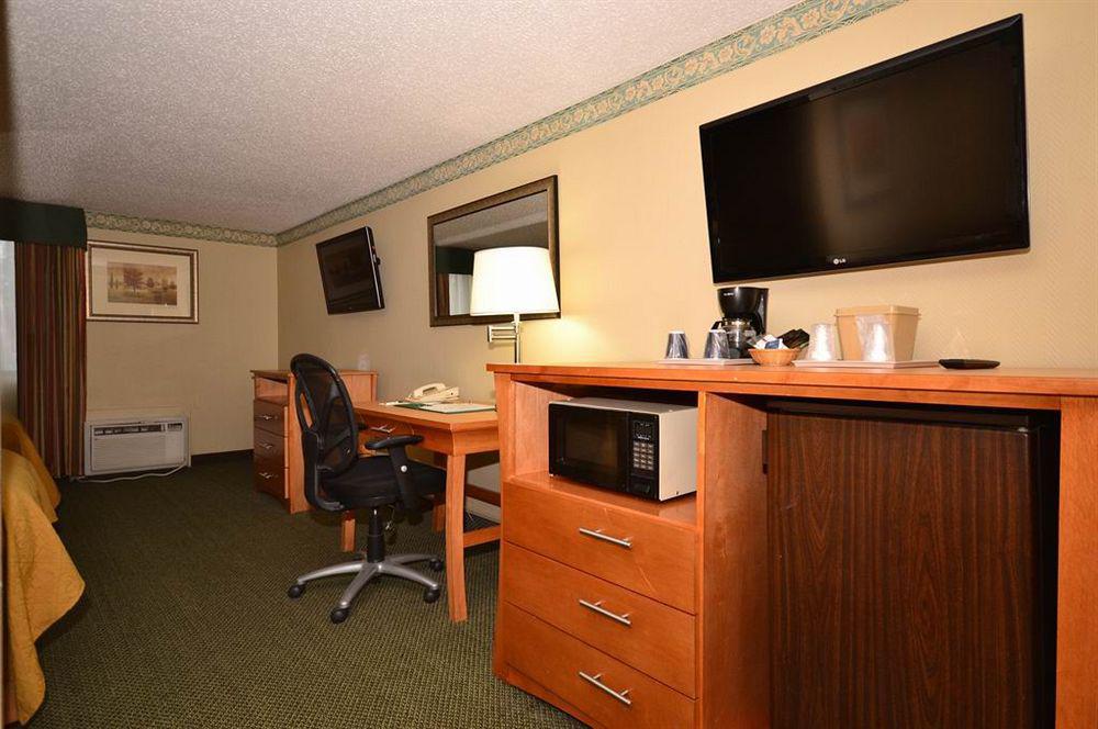 Quality Inn & Suites Near I-480 And I-29 Council Bluffs Rom bilde